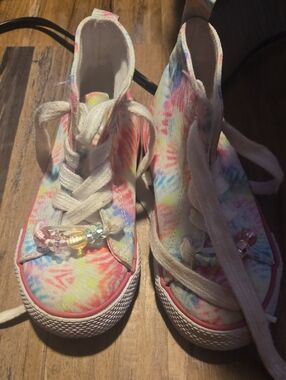 The Children's Place Multicolor Tie-Dye High-Top Sneakers with Bead Accent